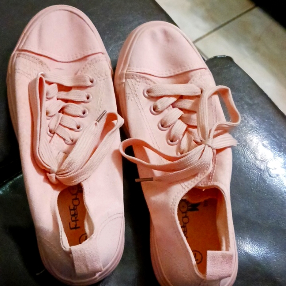 Pink Free Choice SNEAKERS size 7